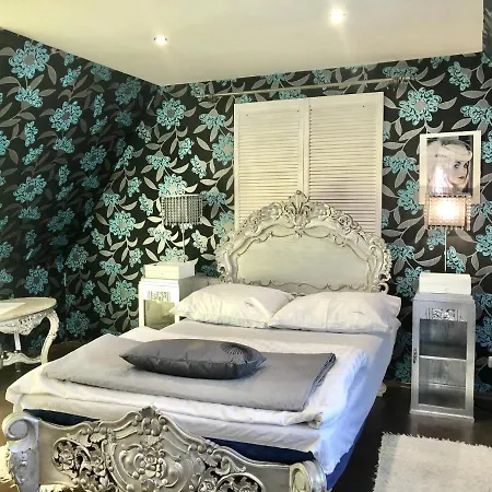 Straszny Dwor