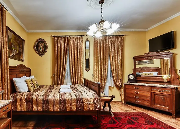 Straszny Dwor בקתה