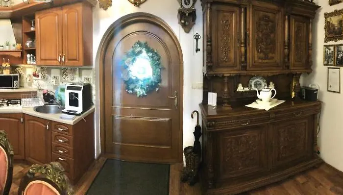 Straszny Dwor בקתה *