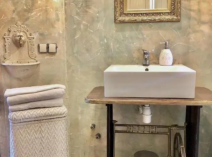 Straszny Dwor Alpehytte *